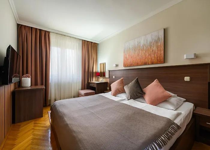 Apartmán Szilfa Etterem Mariann *