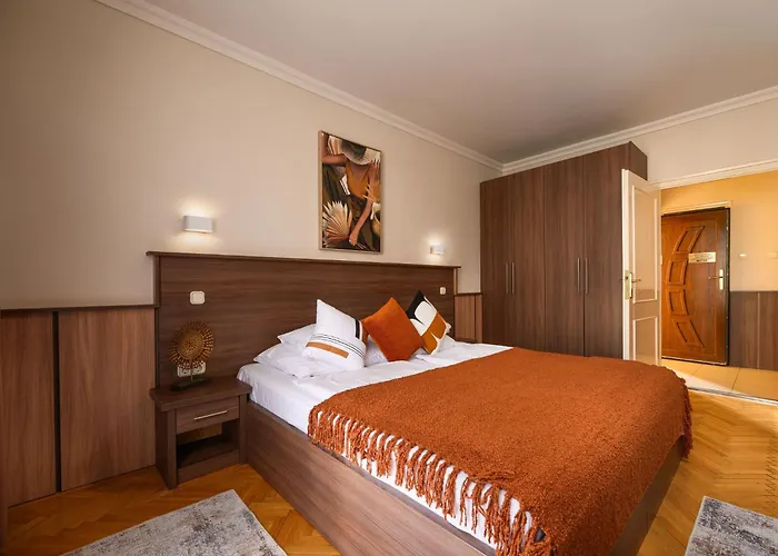 Apartmán Szilfa Etterem Mariann *
