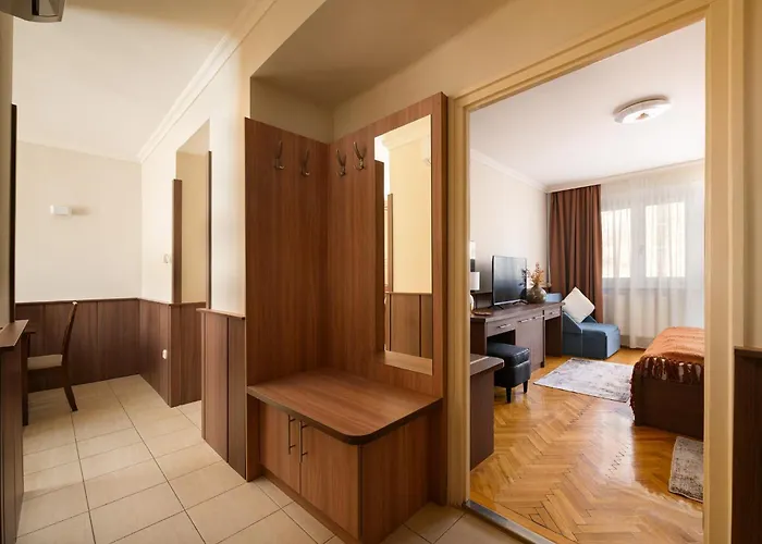 Apartmán Szilfa Etterem Mariann *