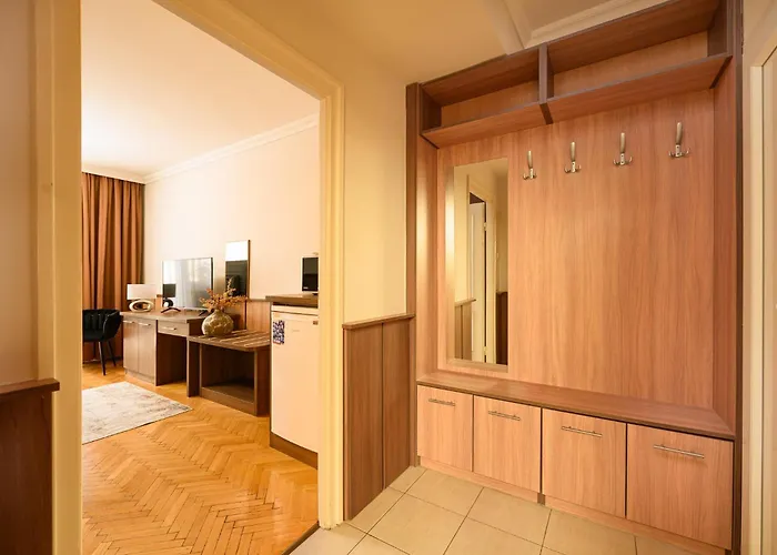 Szilfa Etterem Mariann Apartmán