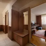 Szilfa Etterem Mariann דירה *