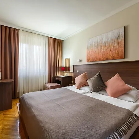 Apartment Szilfa Etterem Mariann *