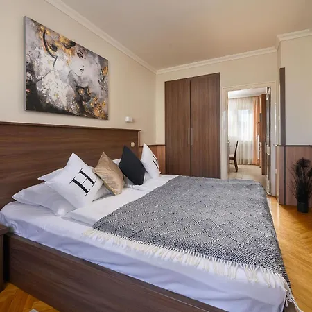 Szilfa Etterem Mariann Appartement Hajdúszoboszló